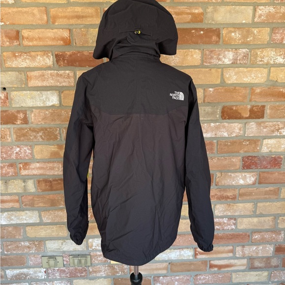 The North Face Hyvent Men's Ski Jacket Black with Green Trim size M - Picture 5 of 8